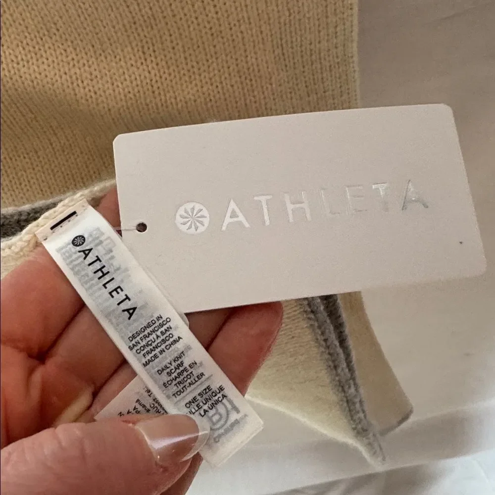 Athleta Cream and Gray Wool/Cashmere Knit Scarf. NWT.